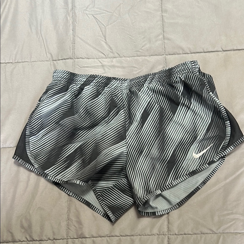 Nike Black and Gray Dri-Fit Small Athletic Shorts with Liner